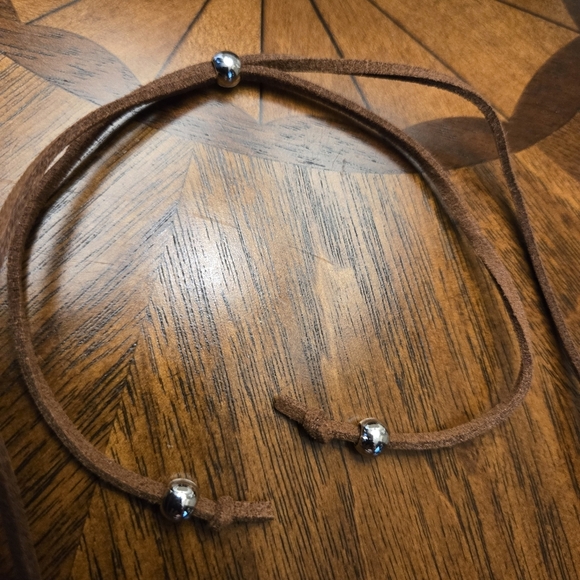 Two-Piece Bohemian Pendant Necklace Set Dragonfly Turquois Beads Faux Leather - Picture 8 of 10